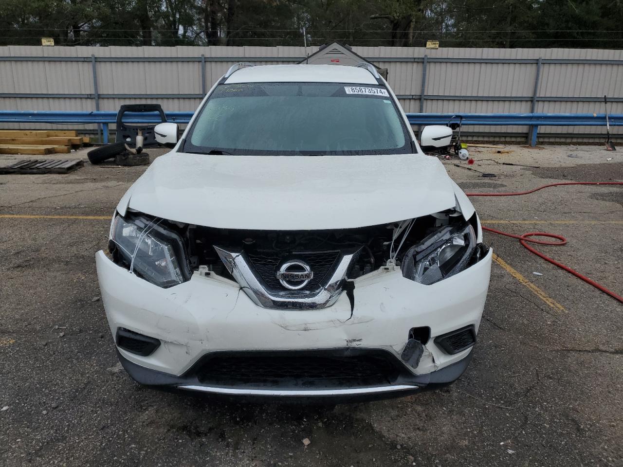 2016 Nissan Rogue VIN KNMAT2MT0GP660956 Copart auction photo, front end damage thumbnail 5