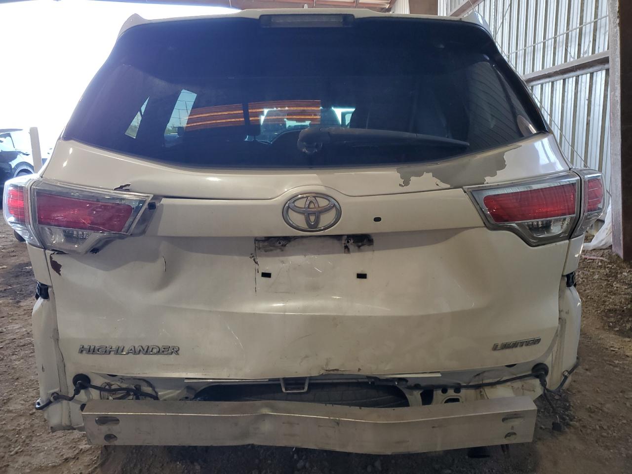 2015 Toyota Highlander VIN 5TDYKRFH4FS082528 Copart auction photo, rear end / front end damage thumbnail 6