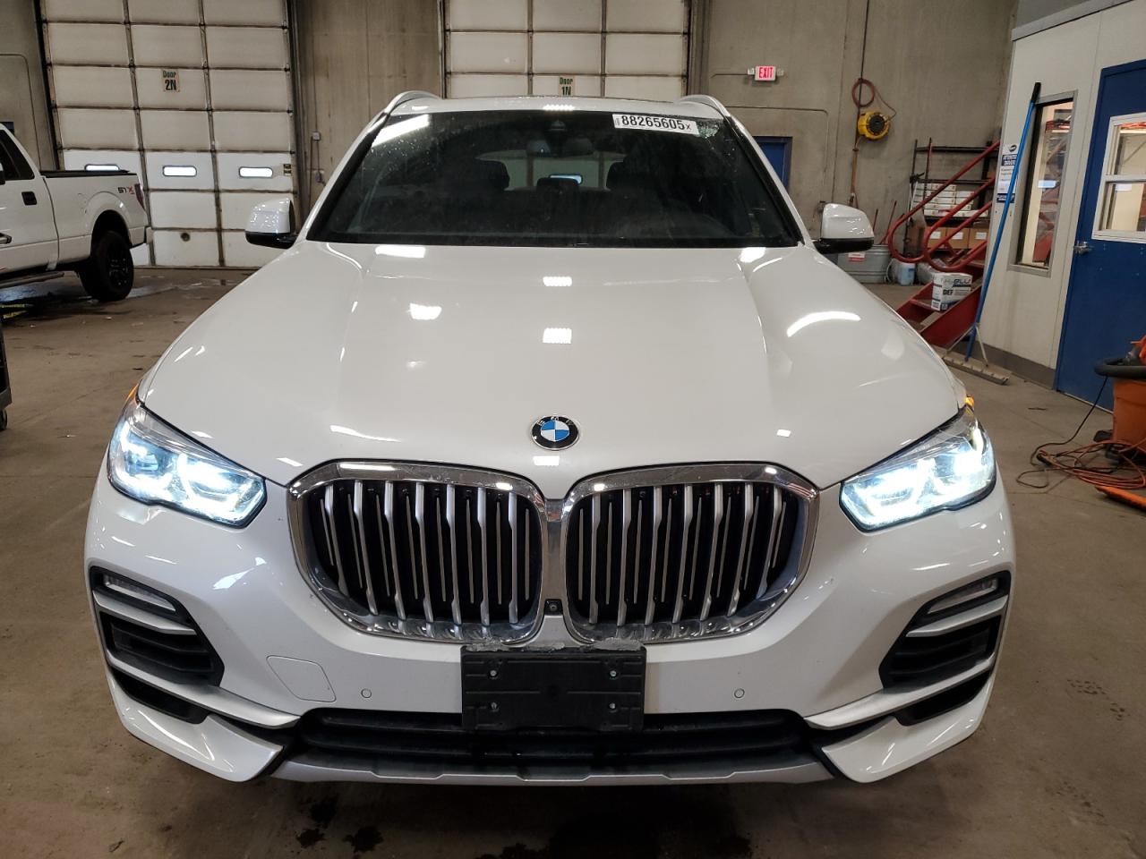 2019 BMW X5 VIN 5UXCR6C53KLL11225 Copart auction photo, front end damage thumbnail 5