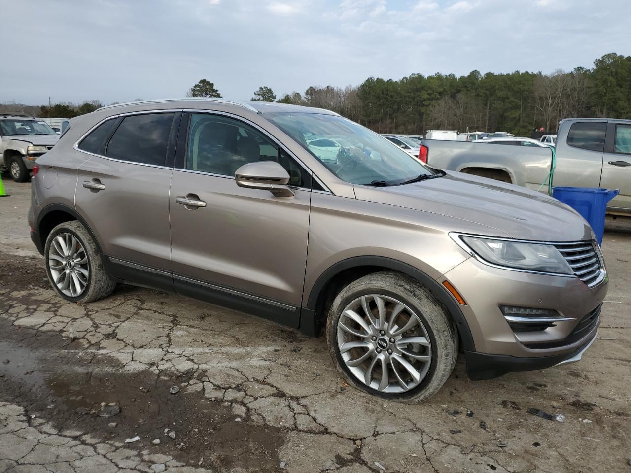 2018 Lincoln MKC VIN 5LMCJ3C96JUL18679 Copart auction photo, undercarriage / side damage thumbnail 4