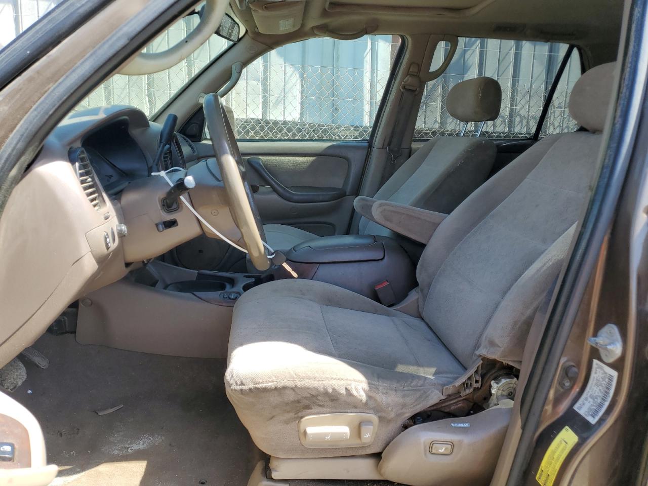 2001 Toyota Sequoia VIN 5TDZT34A81S038948 Copart auction photo, front end / rear end damage thumbnail 7