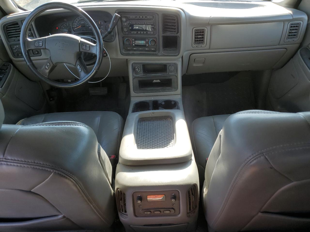2004 Chevrolet Silverado VIN 2GCEK13T241402981 Copart auction photo, rear end / side damage thumbnail 8