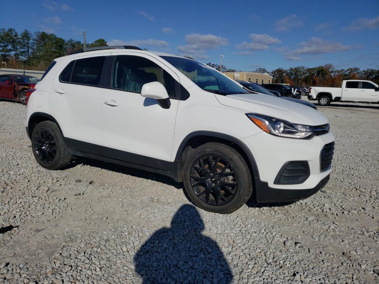 2021 Chevrolet Trax VIN KL7CJLSB9MB355346 Copart auction photo, rear end / minor dent/scratches damage thumbnail 4