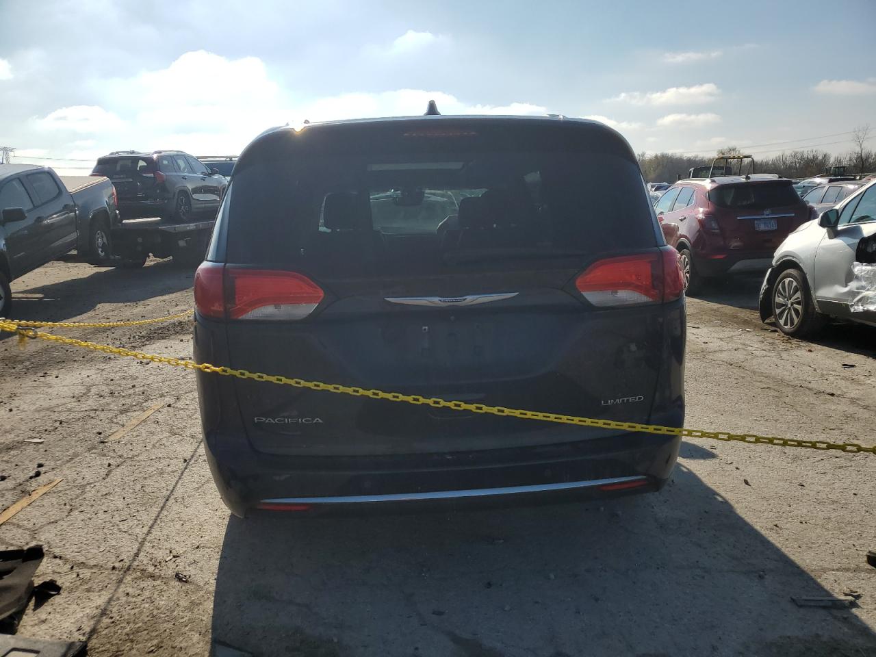 2018 Chrysler Pacifica VIN 2C4RC1GG1JR263113 Copart auction photo, front end damage thumbnail 6