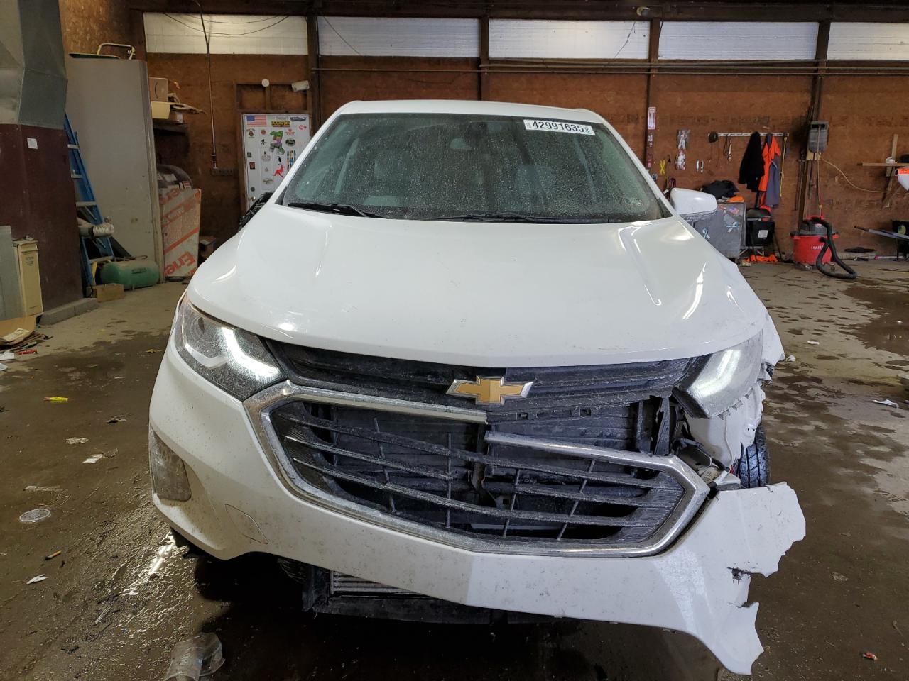 2021 Chevrolet Equinox VIN 3GNAXUEV2MS158437 Copart auction photo, side / front end damage thumbnail 5