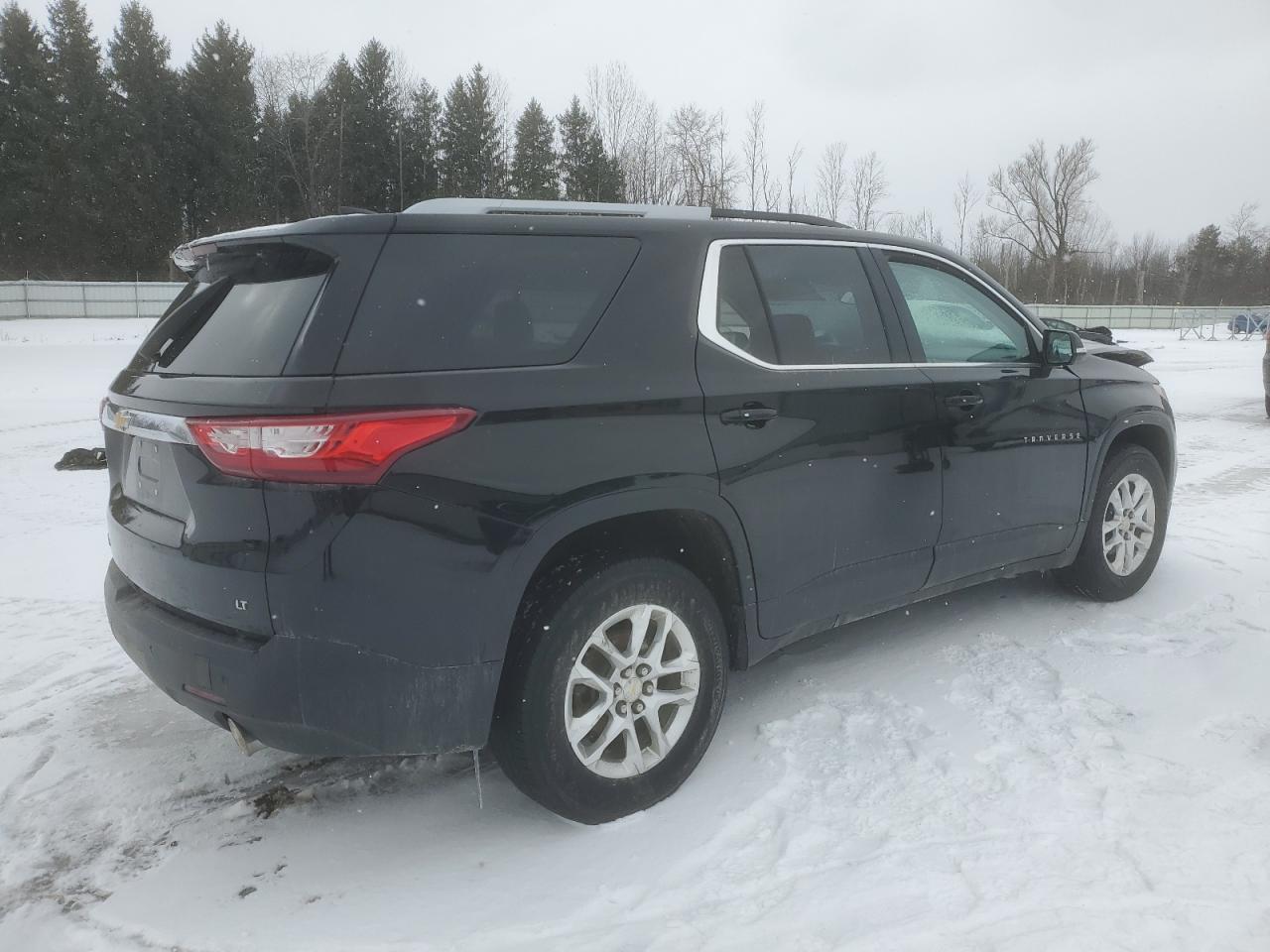 2018 Chevrolet Traverse VIN 1GNEVGKW8JJ271795 Copart auction photo, front end damage thumbnail 3
