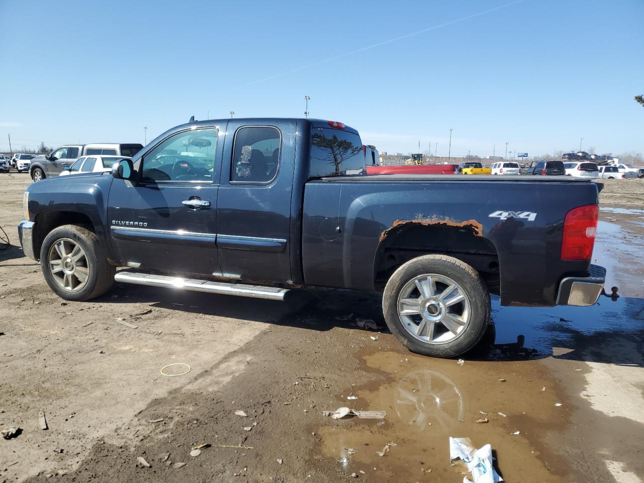 2013 Chevrolet Silverado VIN 1GCRKSE74DZ214848 Copart auction photo, side damage thumbnail 2