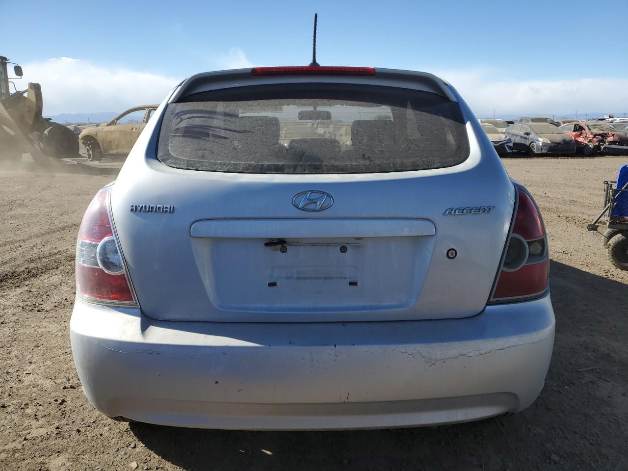2008 Hyundai Accent VIN KMHCM36C68U092378 Copart auction photo, front end / side damage thumbnail 6