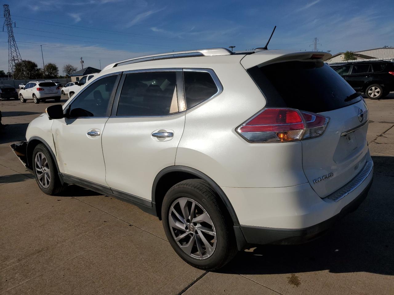 2016 Nissan Rogue VIN 5N1AT2MV4GC736408 Copart auction photo, front end / minor dent/scratches damage thumbnail 2