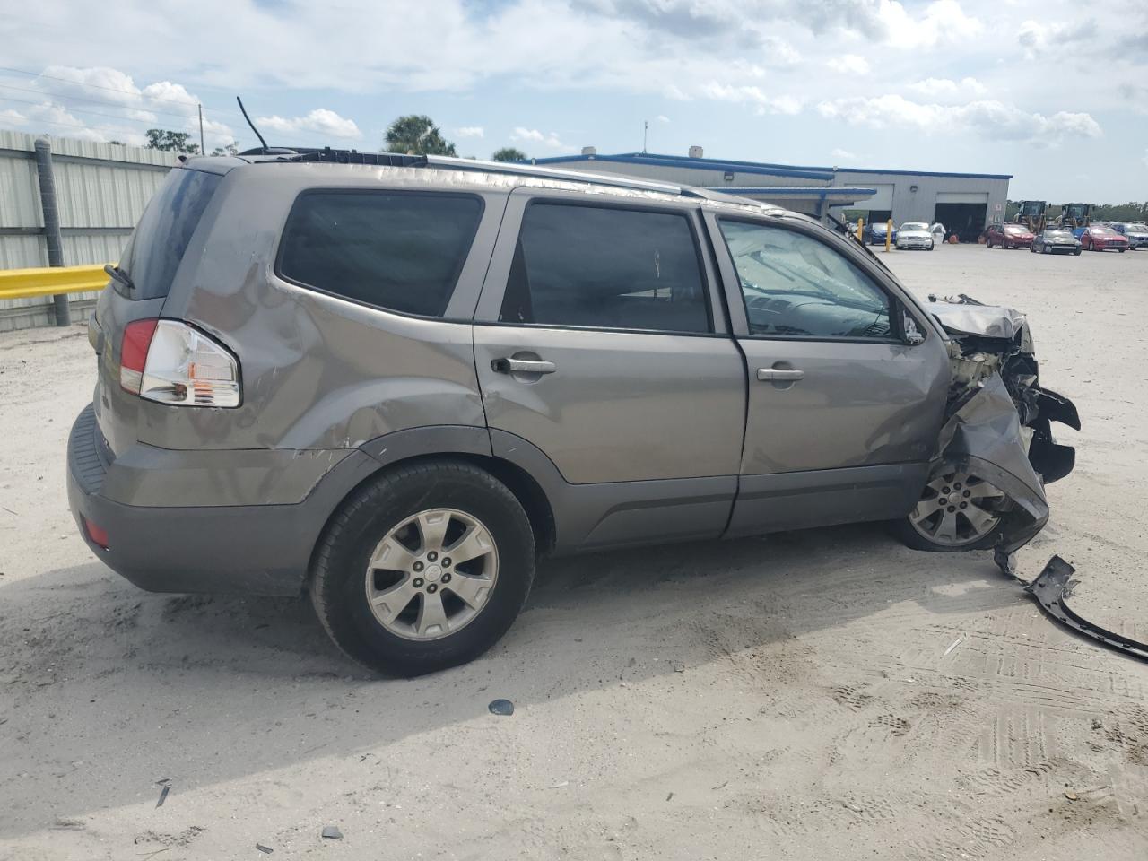 2009 KIA Mohave (borrego) VIN KNDJJ741695014983 Copart auction photo, all over damage thumbnail 3