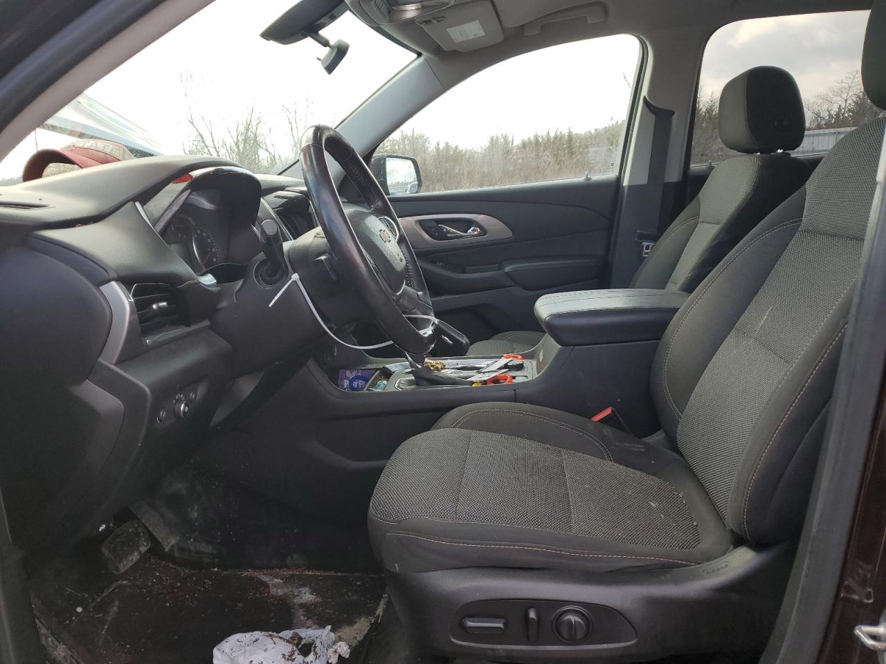 2018 Chevrolet Traverse VIN 1GNERGKW4JJ235252 Copart auction photo, front end damage thumbnail 7