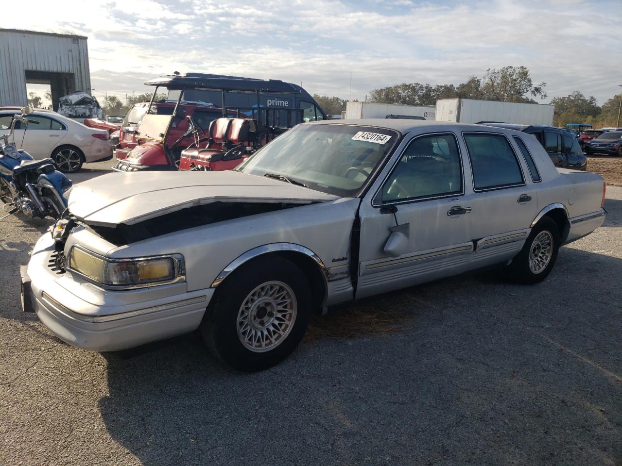 1997 Lincoln Town Car VIN 1LNLM81W7VY643811