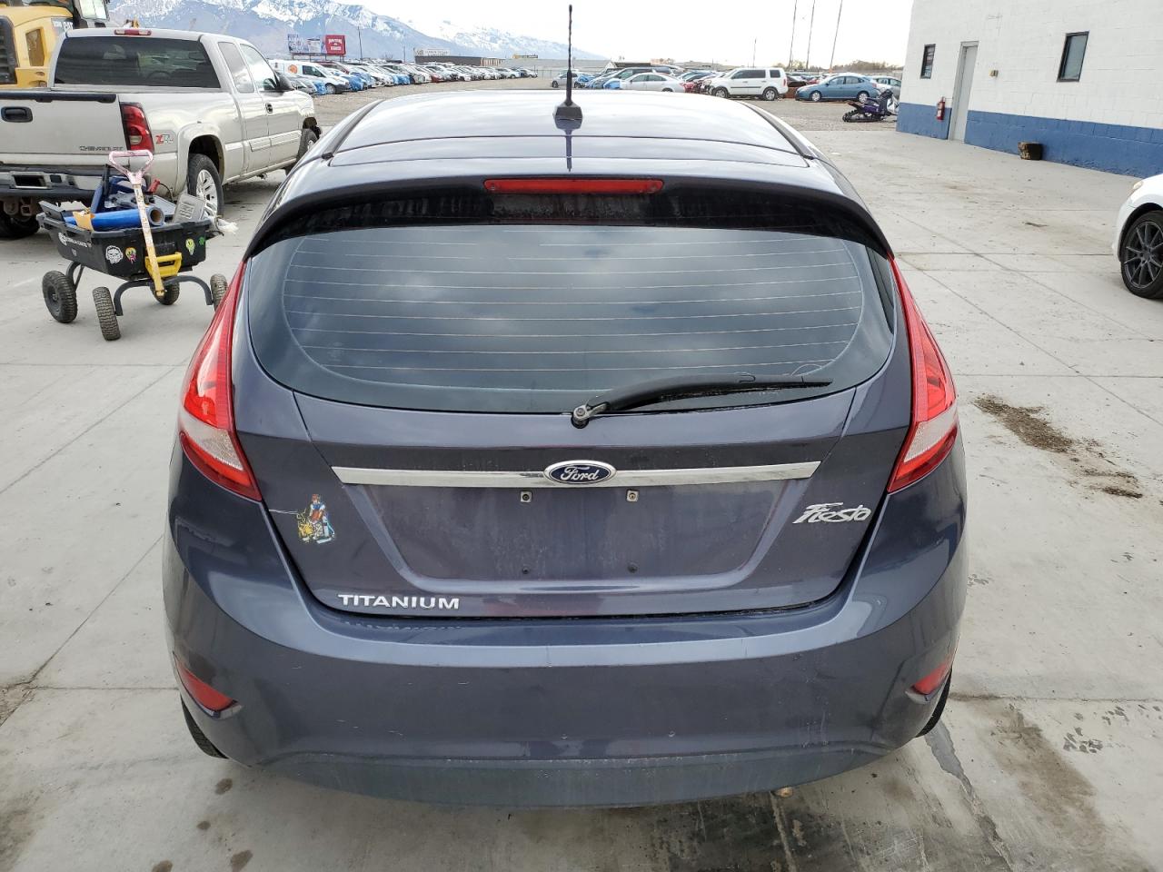 2013 Ford Fiesta VIN 3FADP4FJ4DM147094 Copart auction photo, front end damage thumbnail 6
