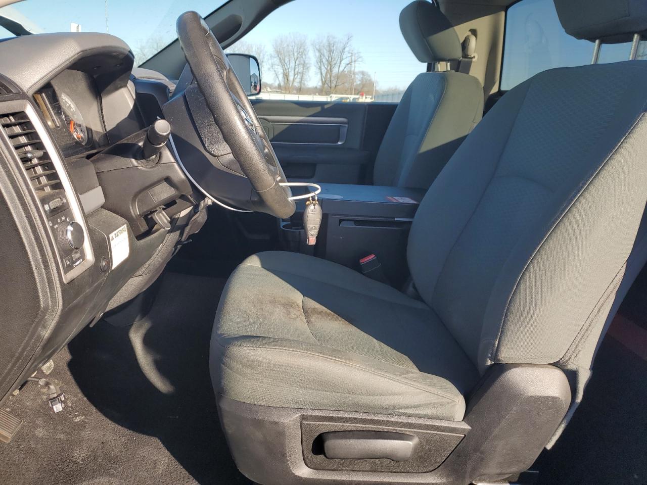 2015 RAM 1500 VIN 3C6JR7DT0FG604442 Copart auction photo, minor dent/scratches damage thumbnail 7