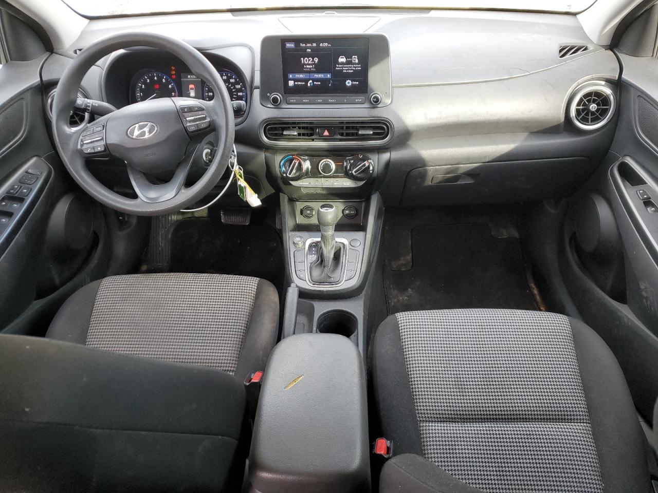 2022 Hyundai Kona VIN KM8K22ABXNU777943 Copart auction photo, rear end damage thumbnail 8