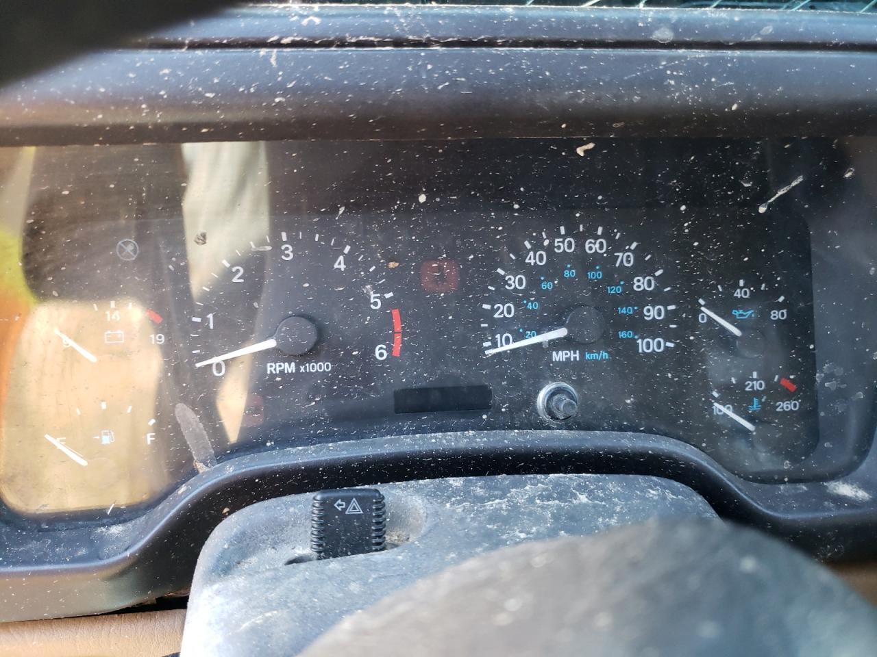 1999 Jeep Wrangler VIN 1J4FY19S5XP463745 Copart auction photo, water/flood / all over damage thumbnail 9