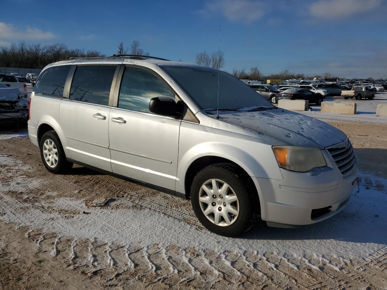 2010 Chrysler Town & Country VIN 2A4RR4DE5AR368668 Copart auction photo, hail / minor dent/scratches damage thumbnail 4
