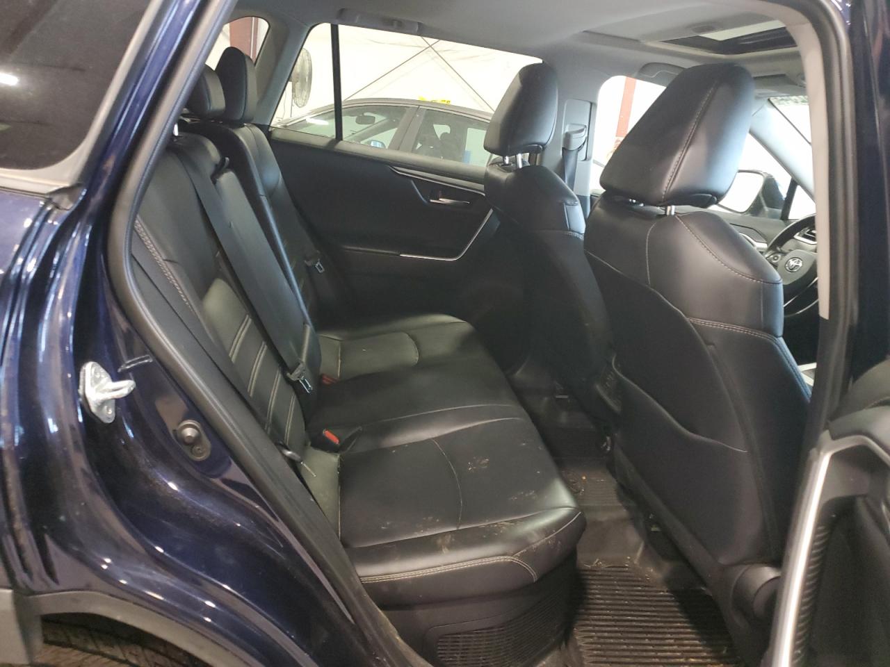 2019 Toyota RAV 4 VIN 2T3DWRFV1KW043123 Copart auction photo, top/roof / side damage thumbnail 11