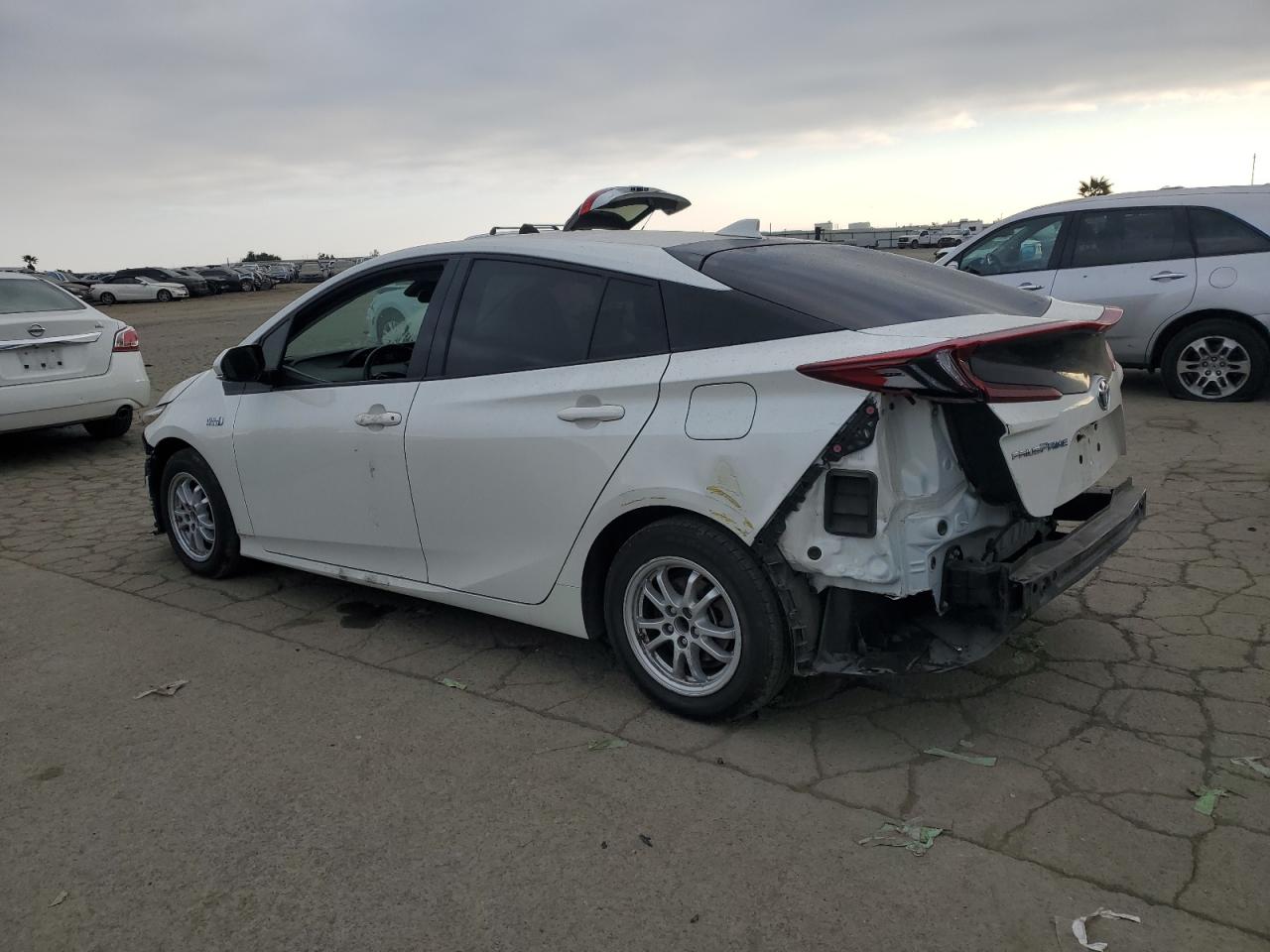 2017 Toyota Prius VIN JTDKARFP4H3058072 Copart auction photo, rear end damage thumbnail 2