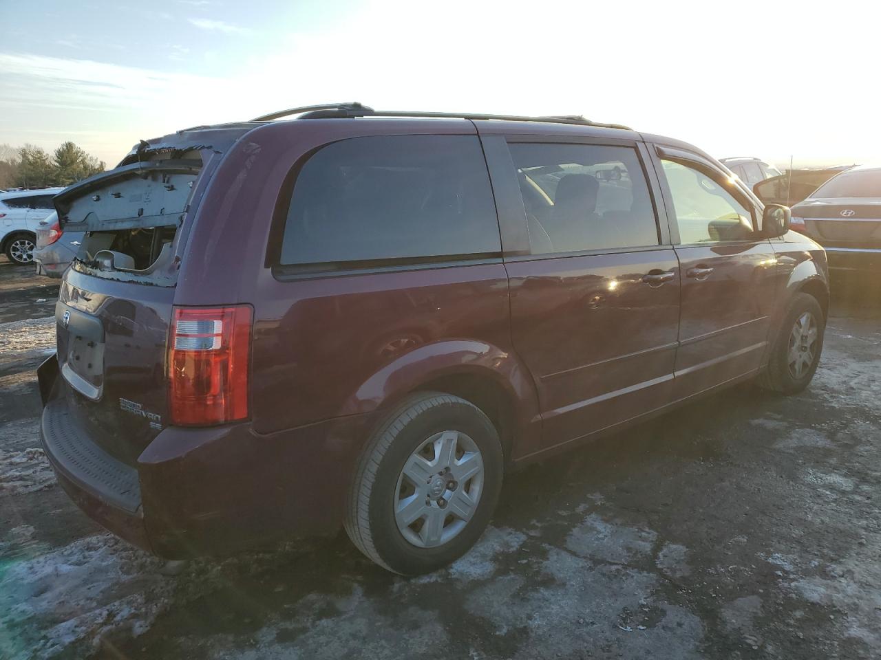 2009 Dodge Caravan VIN 2D8HN44E39R583900 Copart auction photo, rear end / side damage thumbnail 3