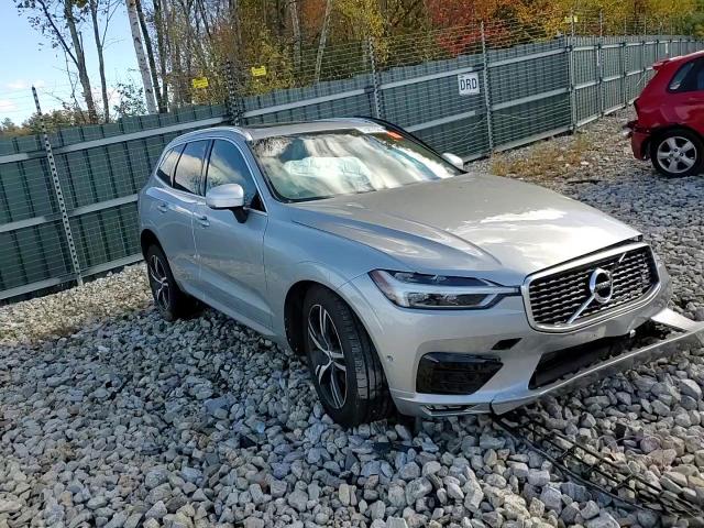 2018 Volvo XC60 VIN YV4102RM2J1095644 Copart auction photo, front end / side damage thumbnail 12