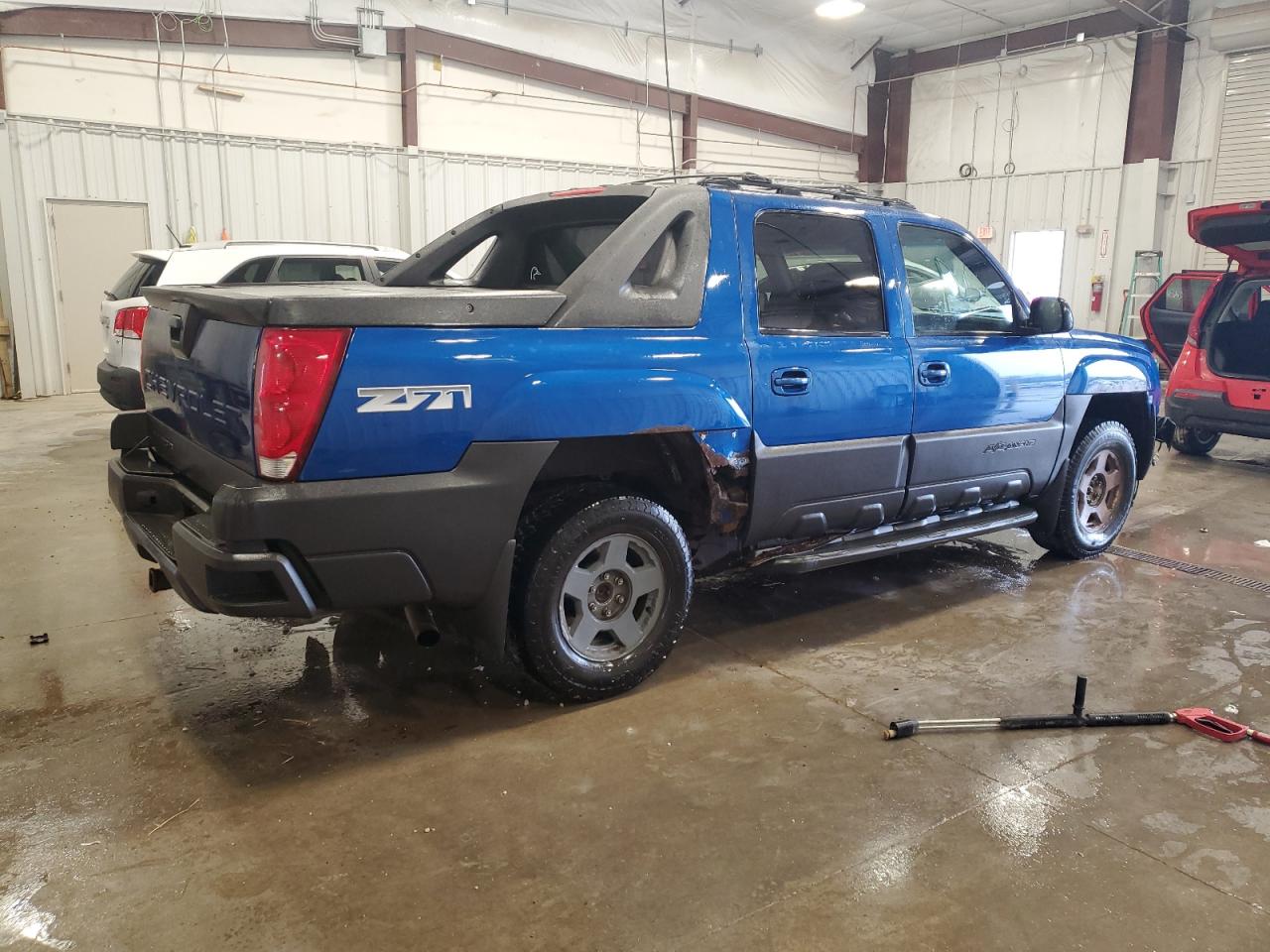 2003 Chevrolet Avalanche VIN 3GNEK13T43G202892 Copart auction photo, front end damage thumbnail 3