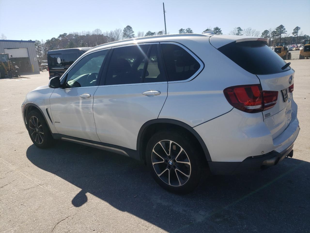 2017 BMW X5 VIN 5UXKR0C57H0U52608 Copart auction photo, rear end / front end damage thumbnail 2