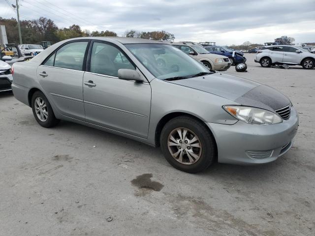2005 Toyota Camry VIN 4T1BF30K25U611718 Copart auction photo, rear end / minor dent/scratches damage thumbnail 4