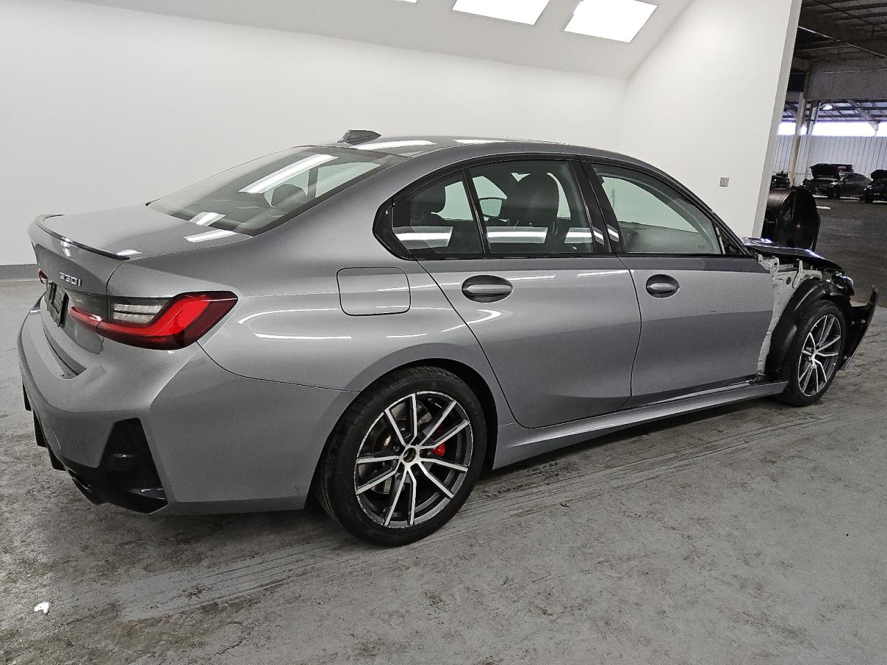 2024 BMW 3er VIN 3MW69FF02R8E14083 Copart auction photo, front end / minor dent/scratches damage thumbnail 3