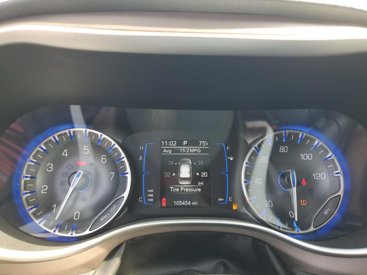 2018 Chrysler Pacifica VIN 2C4RC1BG7JR294969 Copart auction photo, rear end / minor dent/scratches damage thumbnail 9
