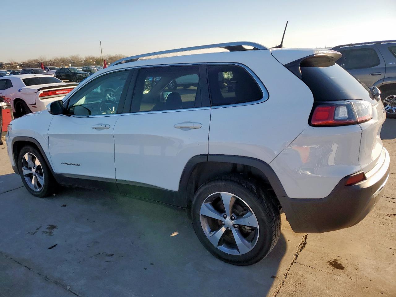 2020 Jeep Grand Cherokee VIN 1C4PJLDB9LD580595 Copart auction photo, front end damage thumbnail 2