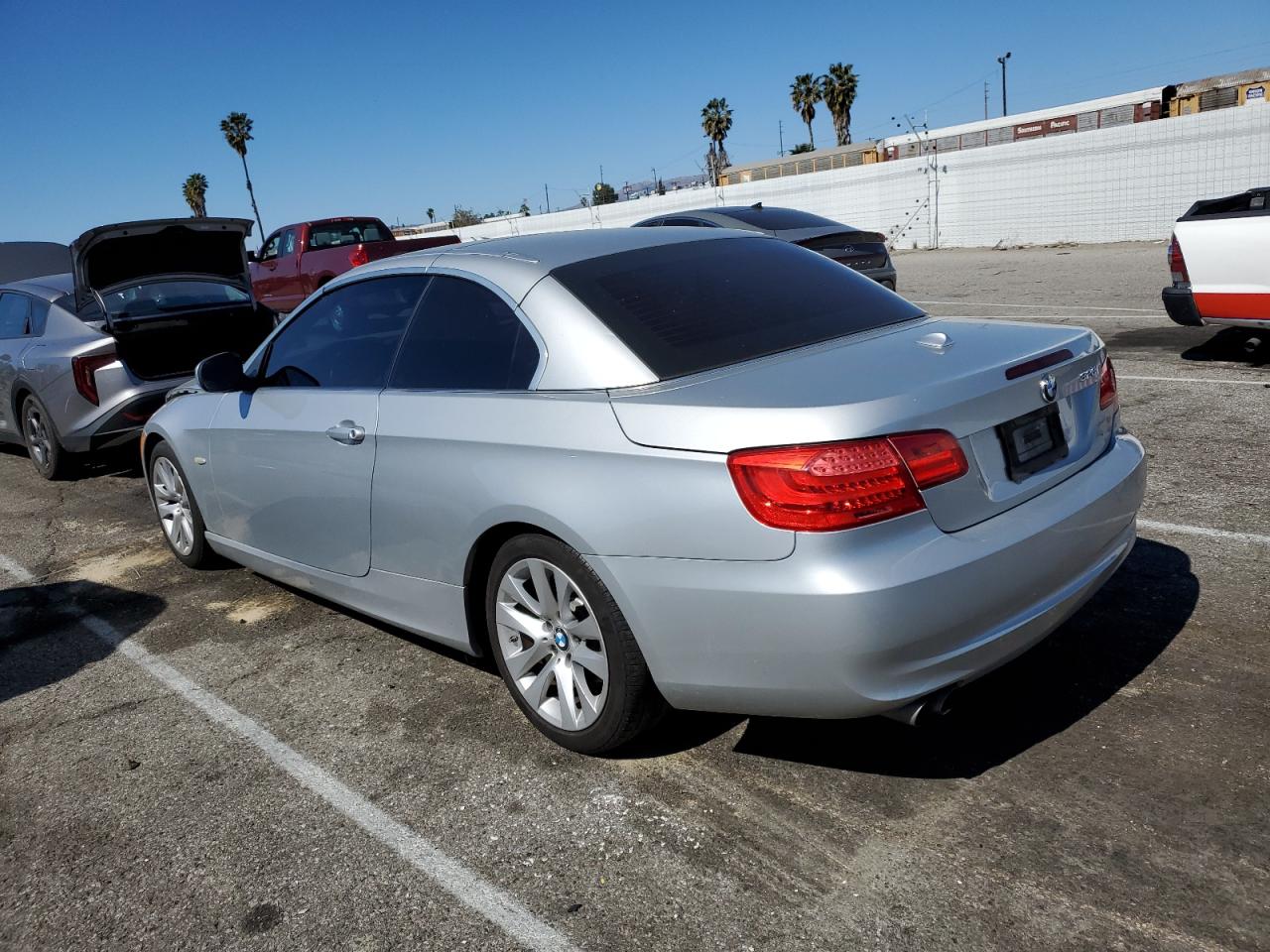 2011 BMW 3er VIN WBADW7C57BE544160 Copart auction photo, front end / minor dent/scratches damage thumbnail 2