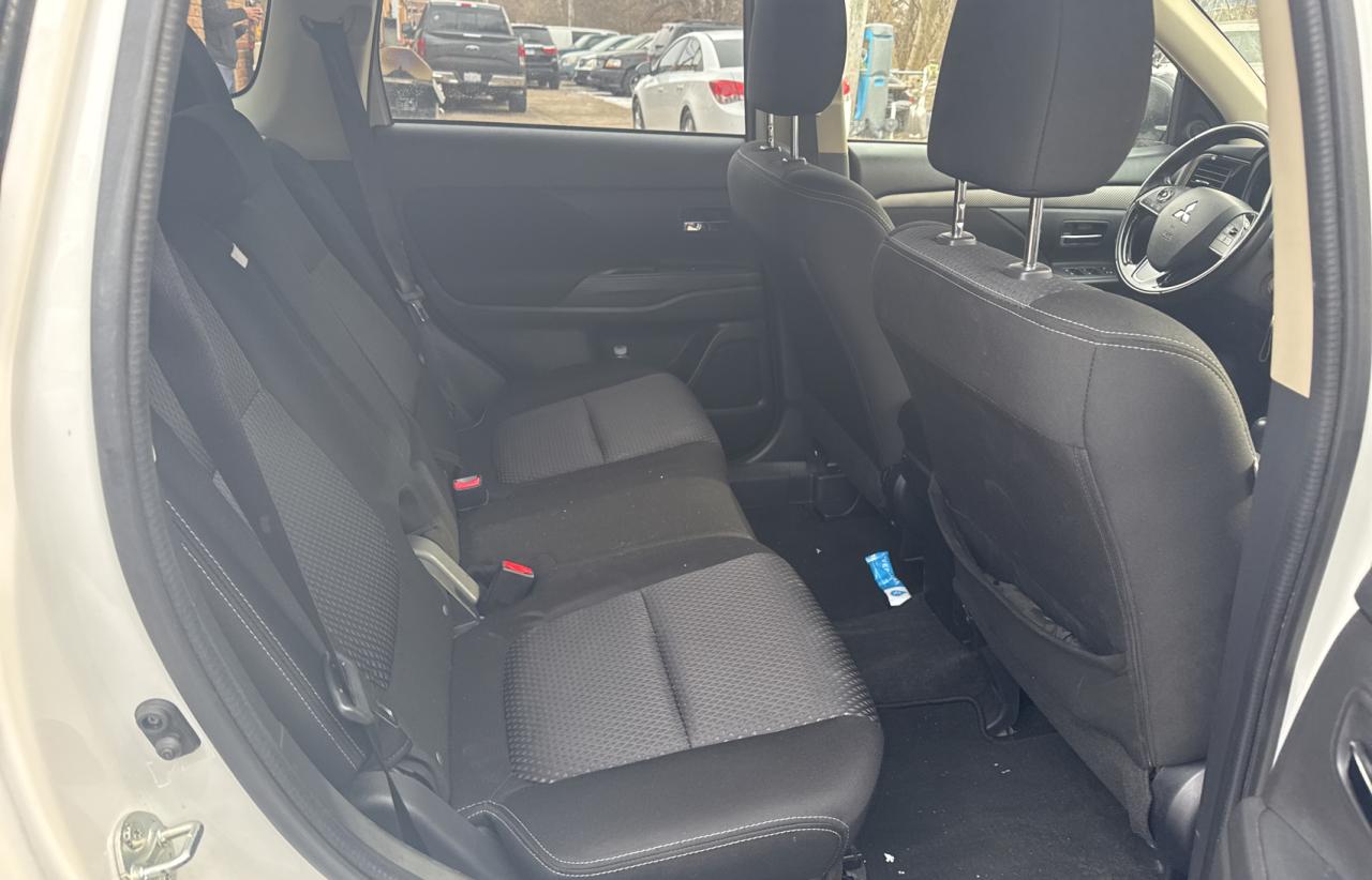 2016 Mitsubishi Outlander VIN JA4AZ3A36GZ041897 Copart auction photo, normal wear damage thumbnail 6