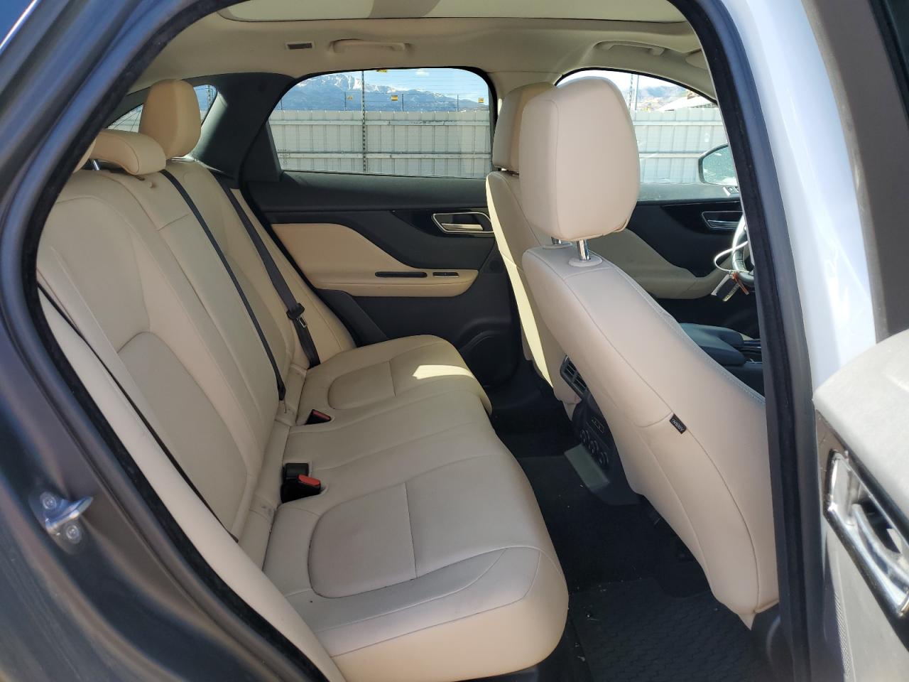 2017 Jaguar F-Pace VIN SADCJ2BV1HA065979 Copart auction photo, front end damage thumbnail 12