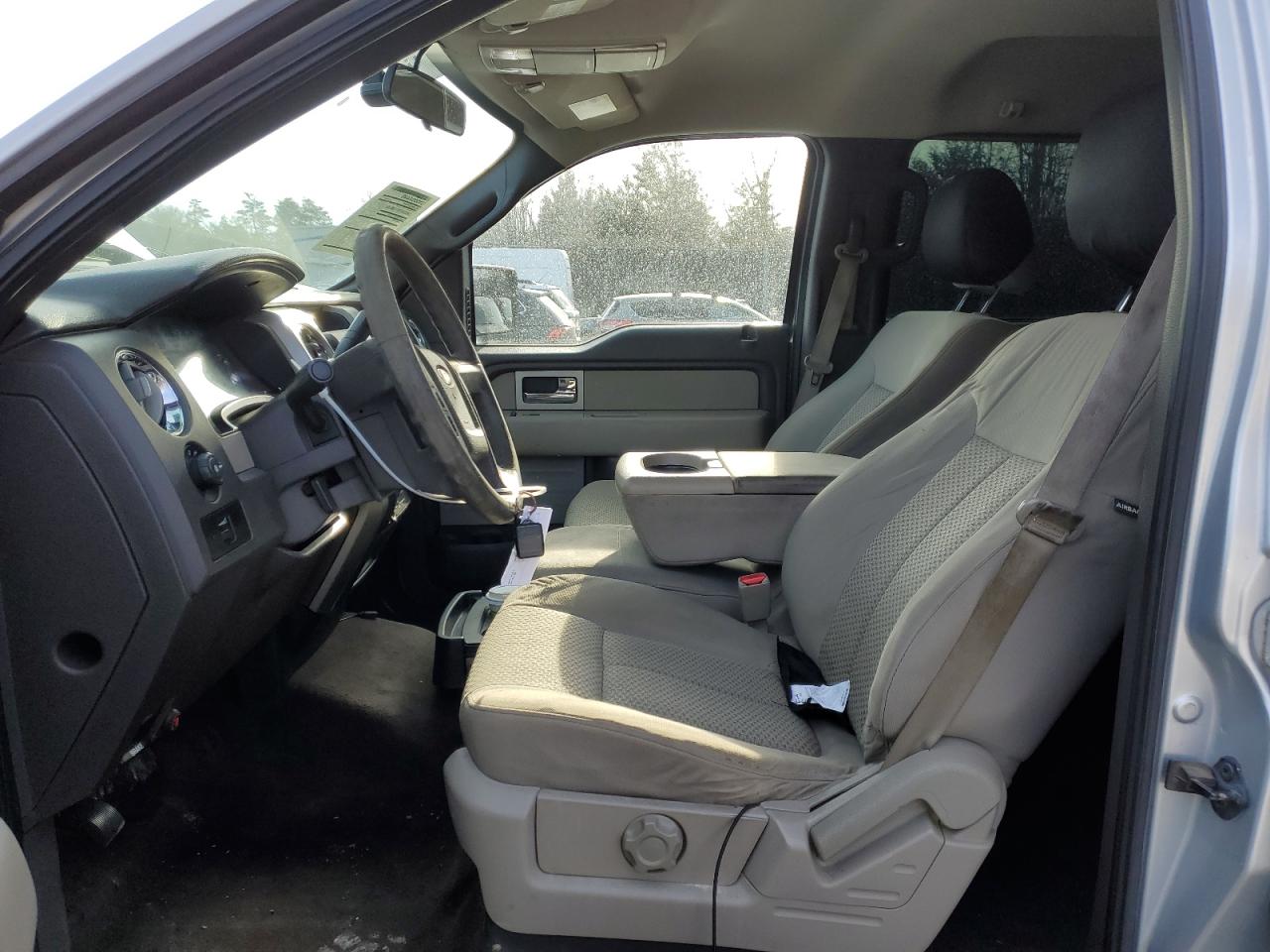 2010 Ford F-150 VIN 1FTEW1C83AFC67868 Copart auction photo, rear end / minor dent/scratches damage thumbnail 7