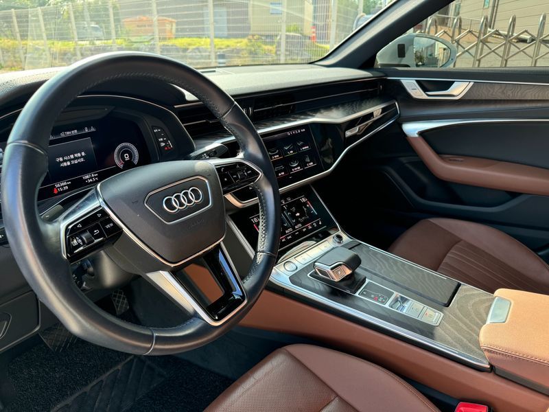 2020 Audi A6 VIN WAUZZZF21LN062859 Encar auction photo thumbnail 10