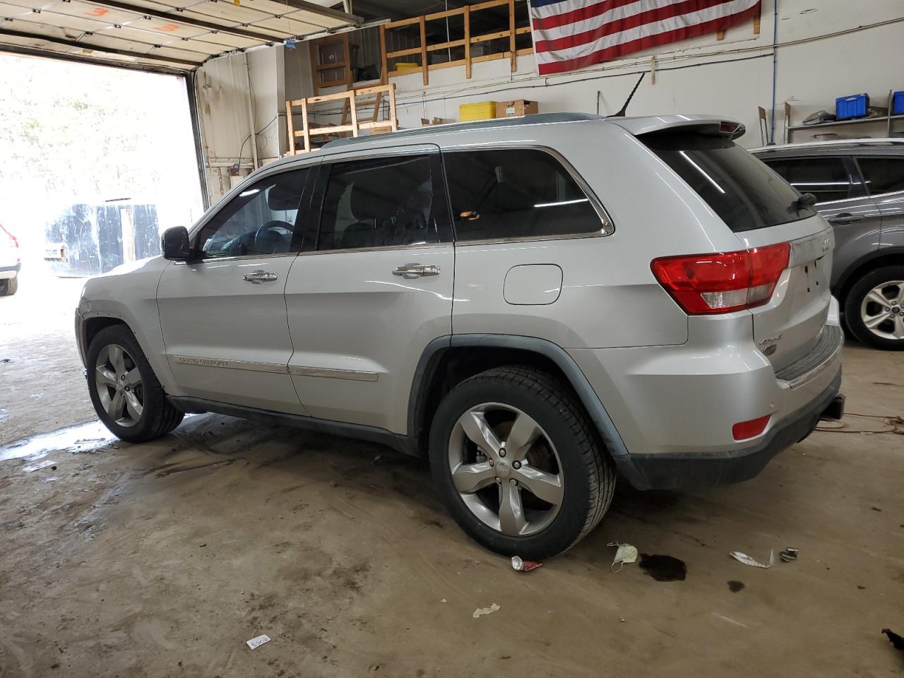 2011 Jeep Grand Cherokee VIN 1J4RR6GG4BC744778 Copart auction photo, front end damage thumbnail 2