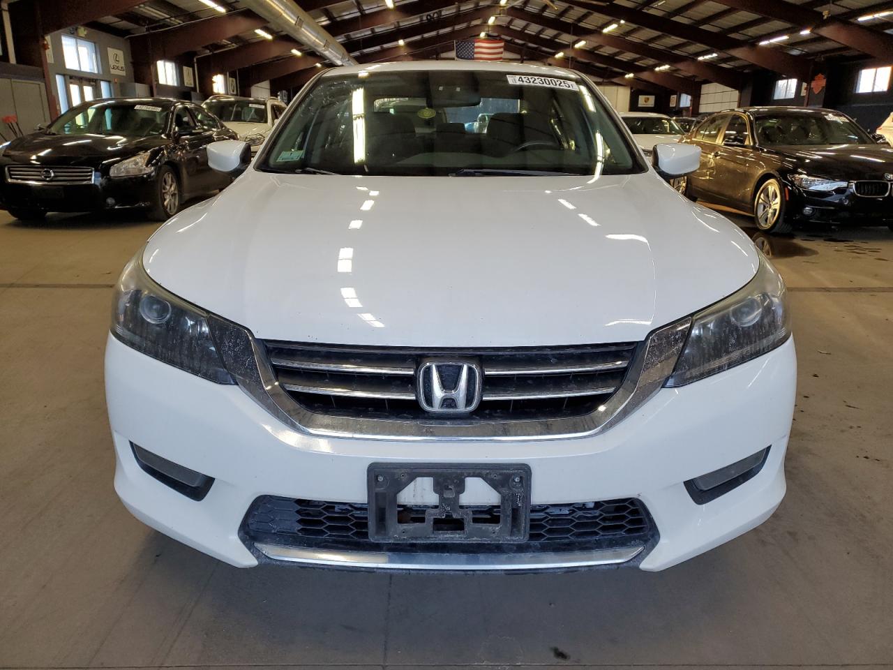 2015 Honda Accord VIN 1HGCR2F59FA160738 Copart auction photo, rear end / minor dent/scratches damage thumbnail 5