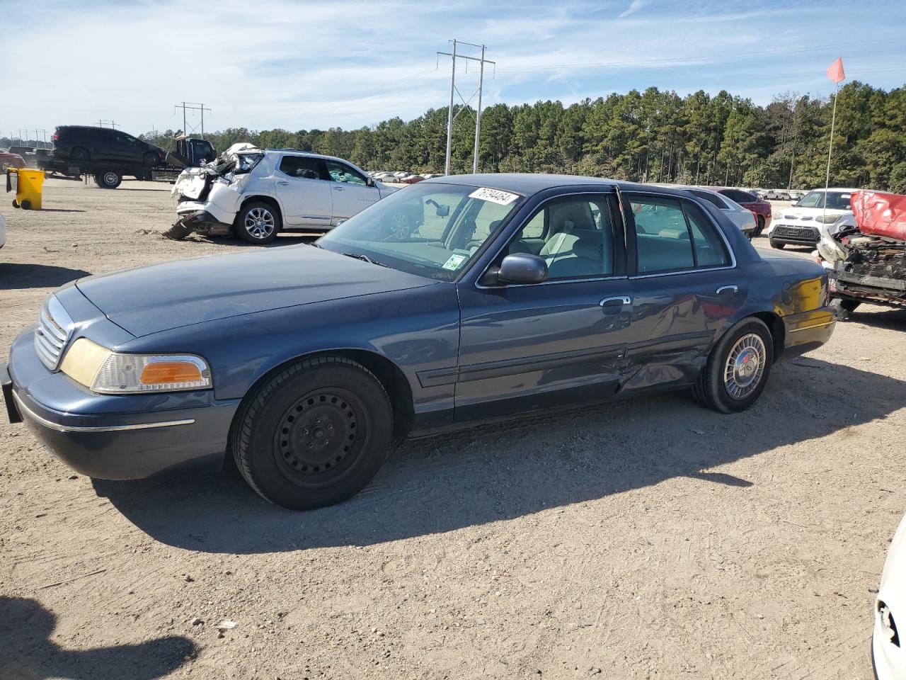 1998 Ford Crown Victoria VIN 2FAFP73W1WX167689