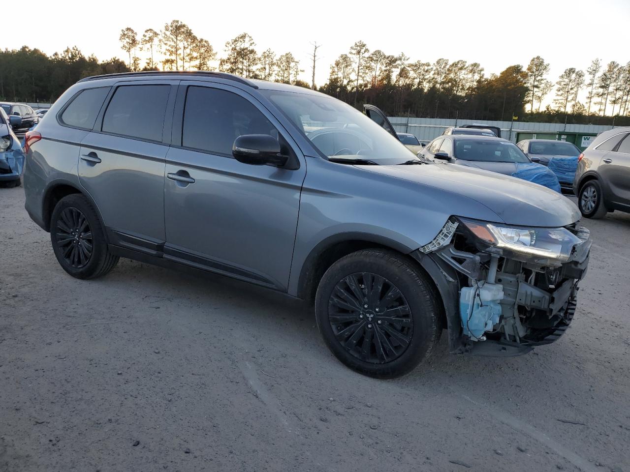 2020 Mitsubishi Outlander VIN JA4AD3A38LZ035219 Copart auction photo, front end damage thumbnail 4