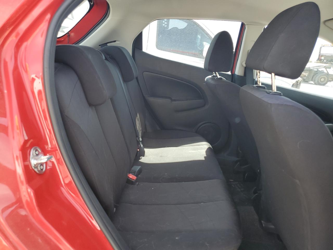 2011 Mazda 2 VIN JM1DE1HY2B0104043 Copart auction photo, front end / rear end damage thumbnail 10