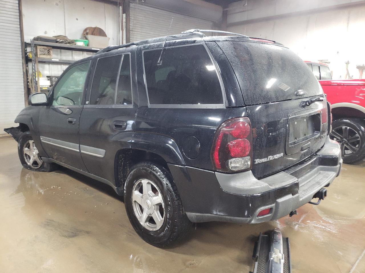 2002 Chevrolet TrailBlazer VIN 1GNDT13S022154654 Copart auction photo, front end damage thumbnail 2