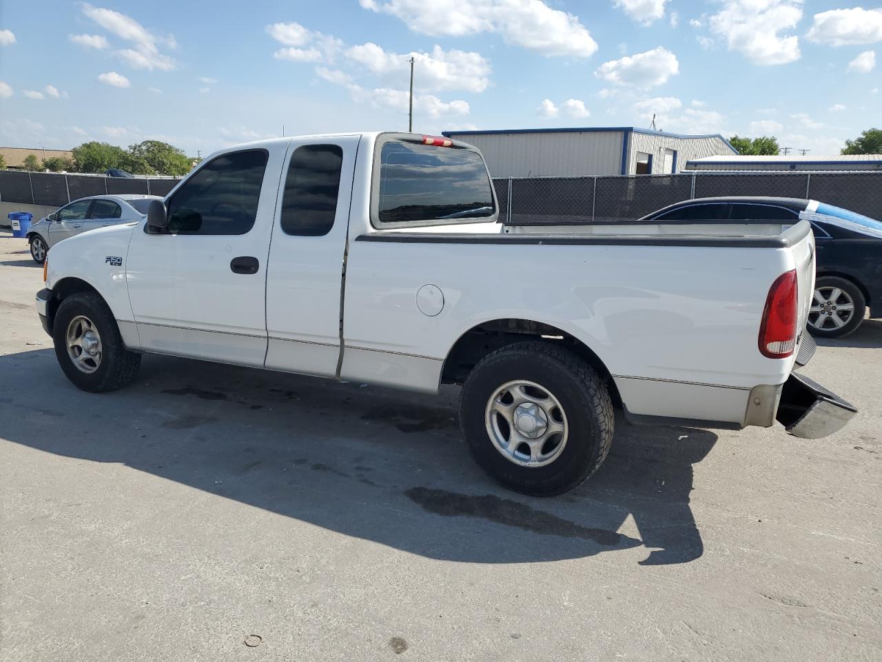 2004 Ford F-150 VIN 2FTRX17284CA43323 Copart auction photo, rear end damage thumbnail 2