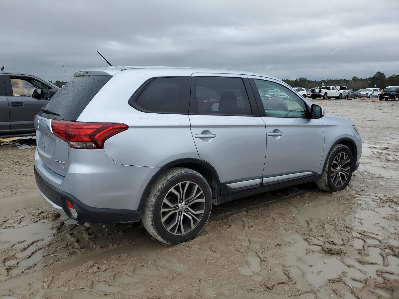 2016 Mitsubishi Outlander VIN JA4AD3A3XGZ016810 Copart auction photo, front end / side damage thumbnail 3