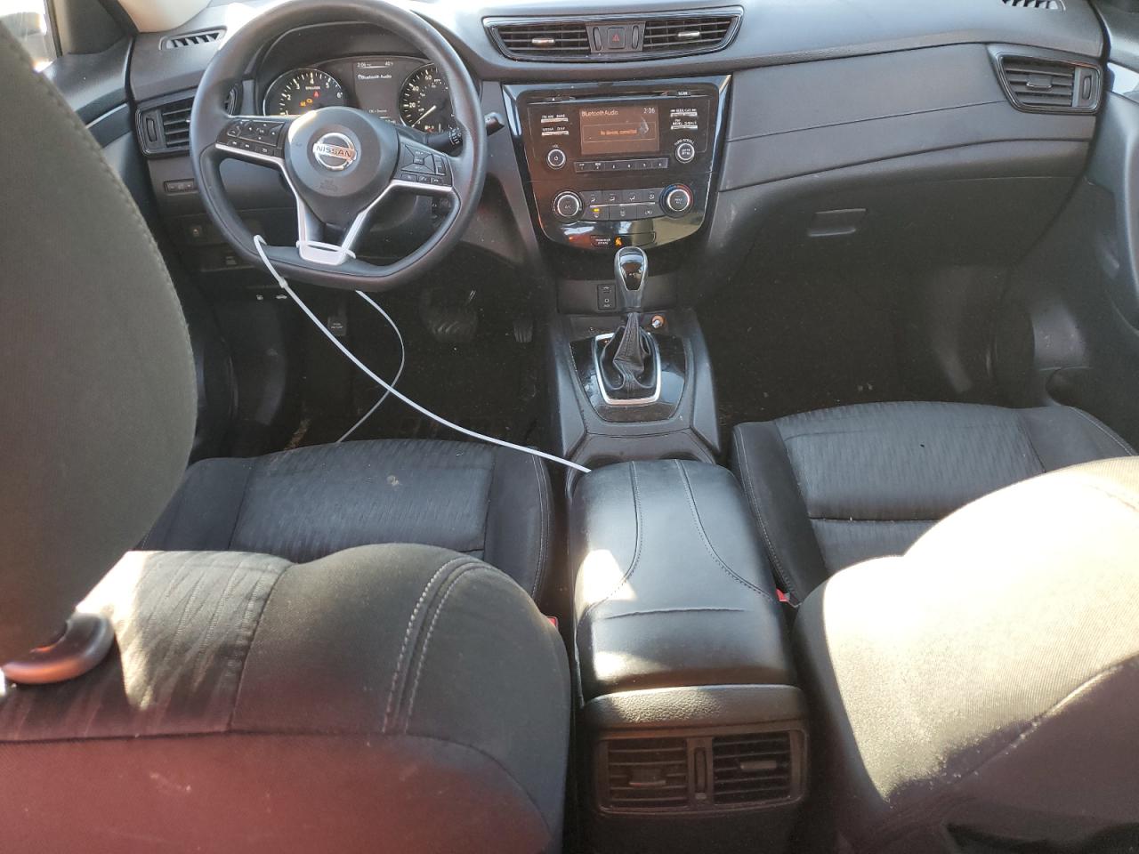 2017 Nissan Rogue VIN KNMAT2MV6HP510367 Copart auction photo, side / front end damage thumbnail 8