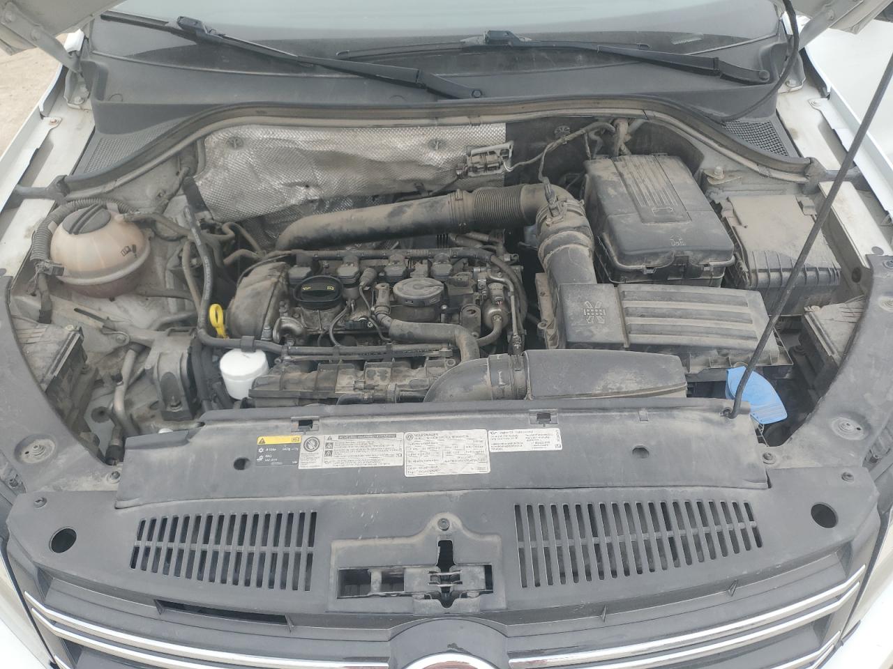 2017 Volkswagen Tiguan VIN WVGTV7AX2HW506145 Copart auction photo, front end damage thumbnail 13