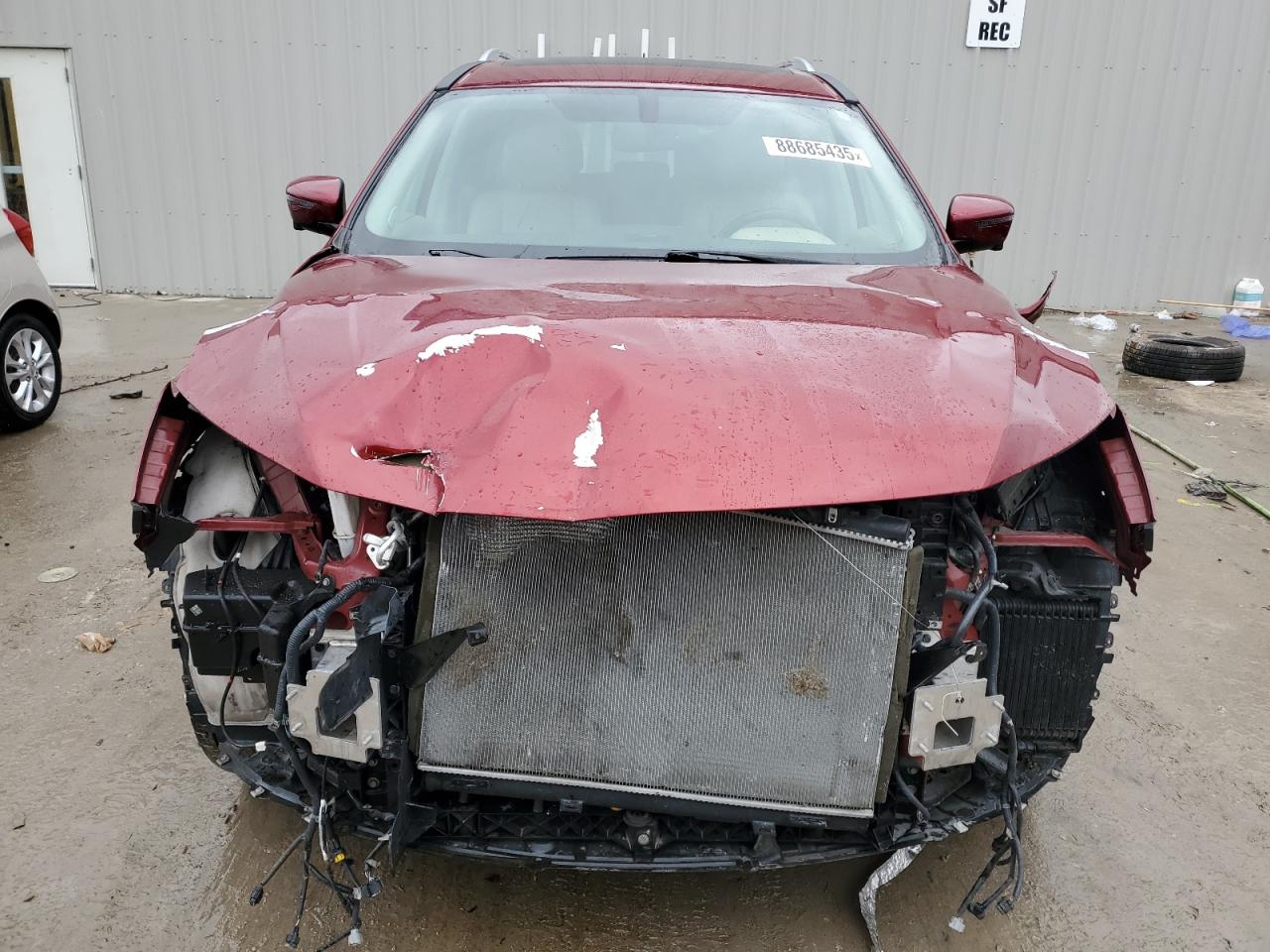 2018 Nissan Pathfinder VIN 5N1DR2MM6JC664170 Copart auction photo, front end damage thumbnail 5