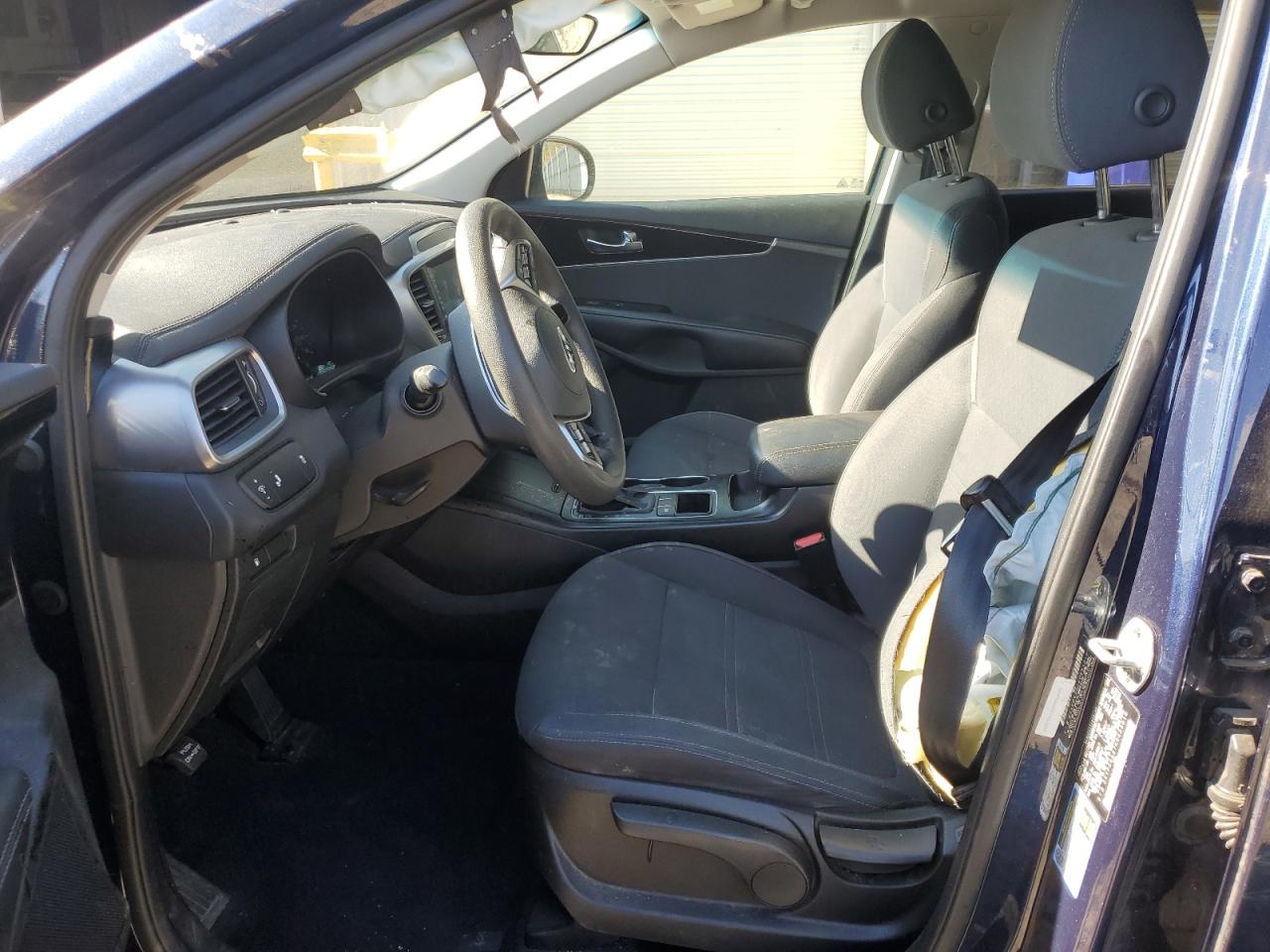 2019 KIA Sorento VIN 5XYPG4A37KG433810 Copart auction photo, all over damage thumbnail 7