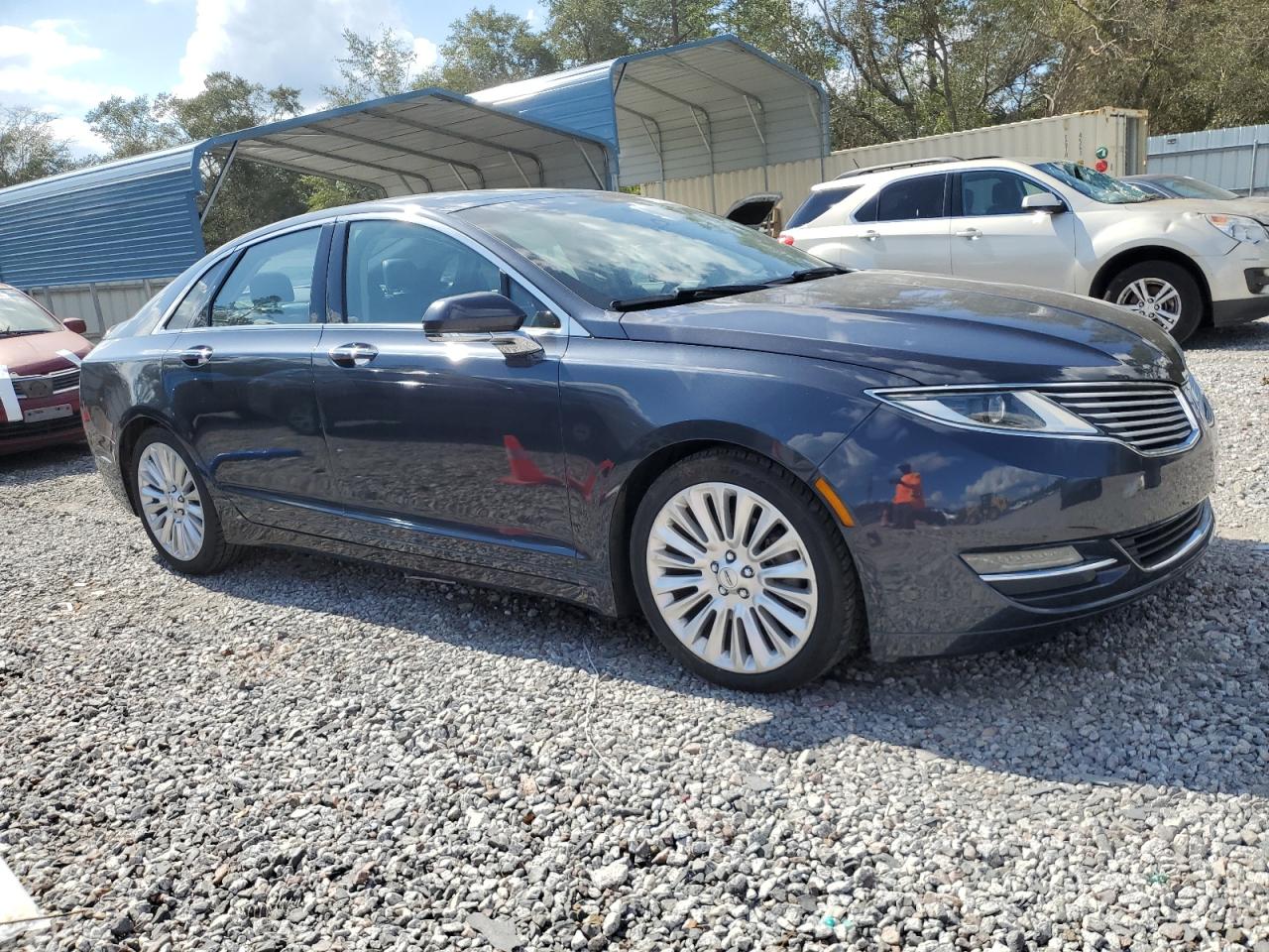 2013 Lincoln MKZ VIN 3LN6L2G97DR818845 Copart auction photo, water/flood / side damage thumbnail 4