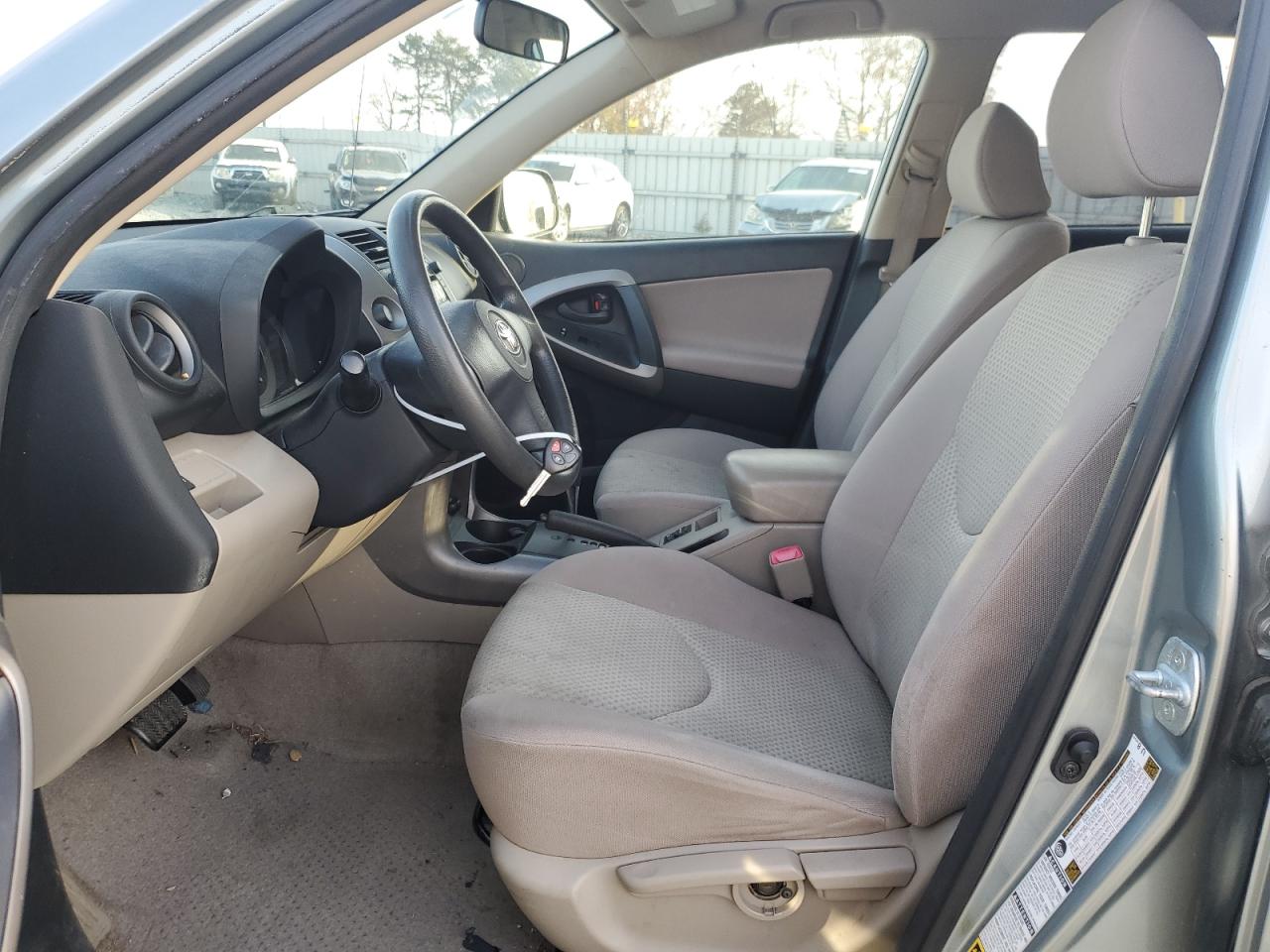 2008 Toyota RAV 4 VIN JTMBD33V886065872 Copart auction photo, rear end / minor dent/scratches damage thumbnail 7